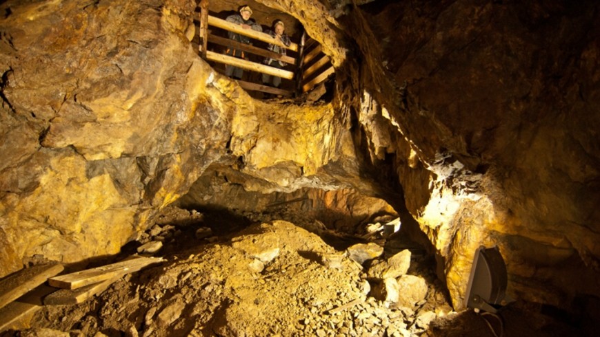 Mining history Golden Hill