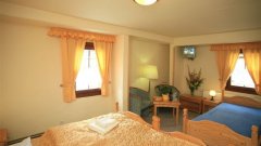 25_50_1381480863_196870_max