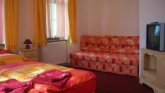 26_60_1276852129_561233_max