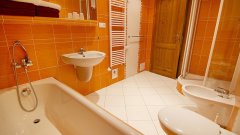 9_30_1328779115_858116_max